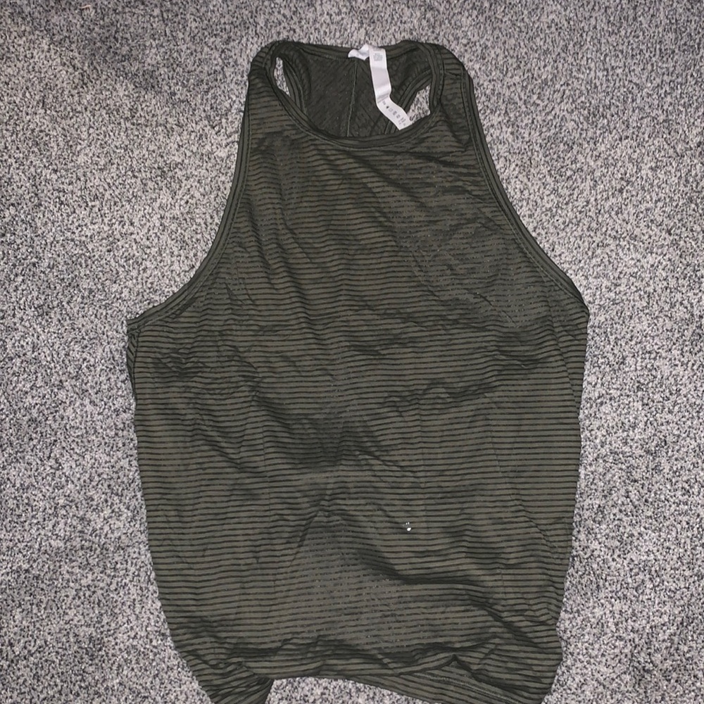 Lululemon shirt